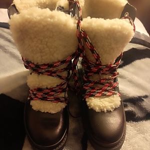 Universal Thread Boots, like New, no Box Included Size 8 1/2